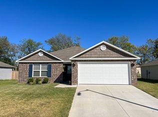 2009 N Yarmouth Ct, Siloam Springs, AR 72761