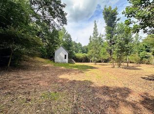 527 Veal Blackjack Rd, Bowdon, GA 30108
