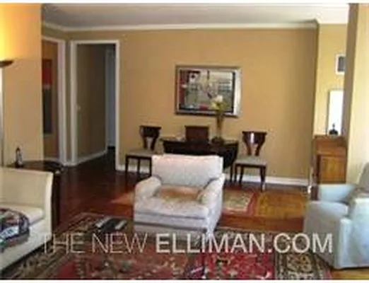 Rented by Douglas Elliman | media 25