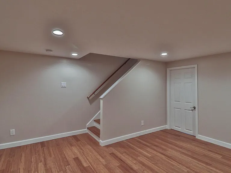 2831 Laclede Station Rd — Photo 19