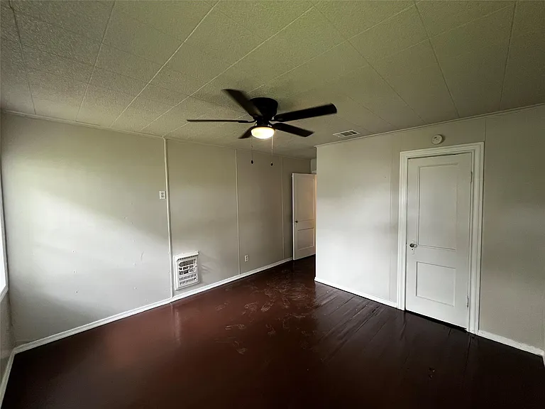 1805 E North St — Photo 10