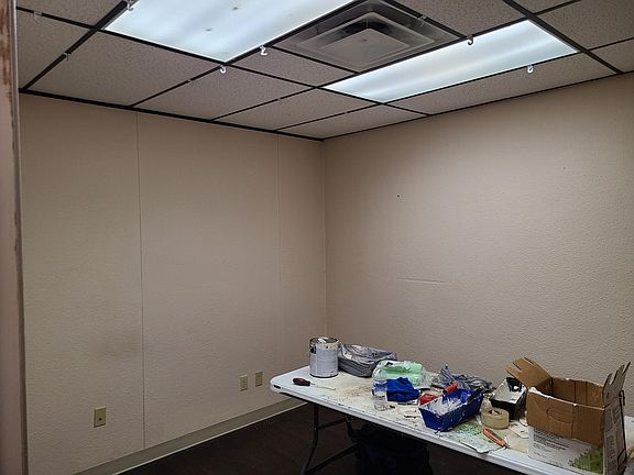 3rd image of 228 N Broadway Ave #1
