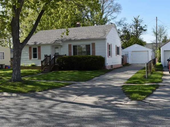 1509 Division St, Port Huron, MI 48060