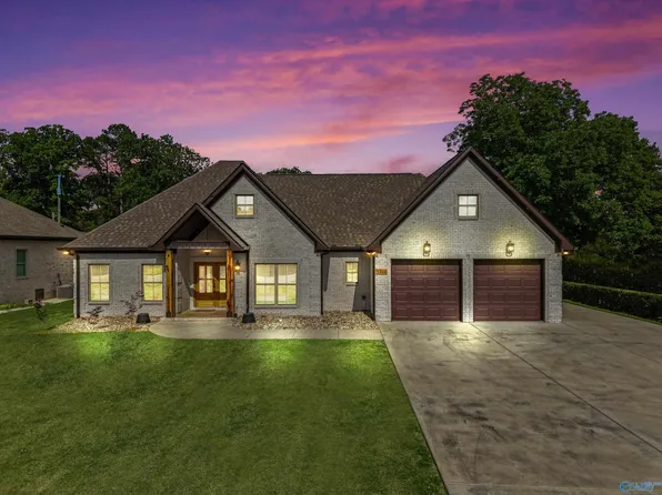 2318 Spring Ave, Decatur, AL 35601