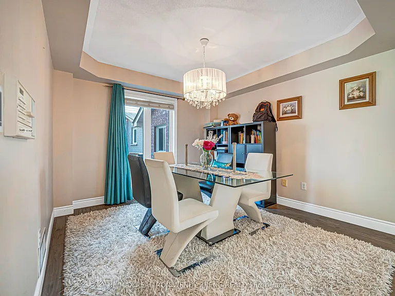 1507 Clearbrook Dr — Photo 8