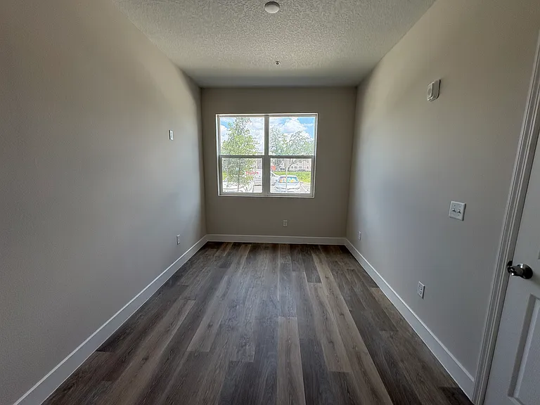 4424 S Texas Ave #104 — Photo 10