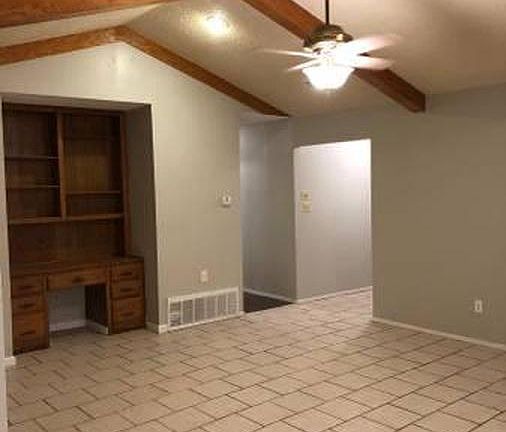 3rd image of 767 Friendly Oaks Dr