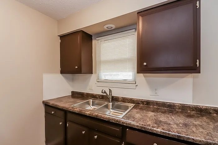 8502 Pershing Rd — Photo 7