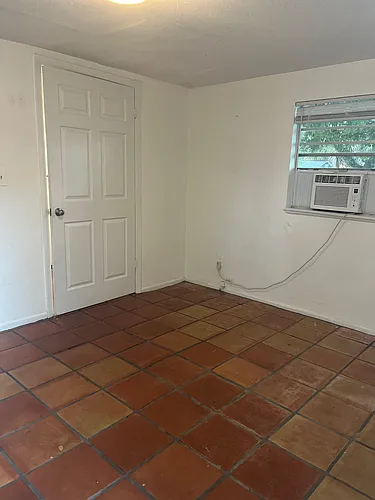 1019 5th St N #1 Photo 1