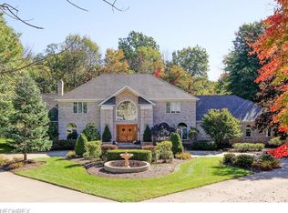 6923 E Hunting Hollow Ln, Hudson, OH