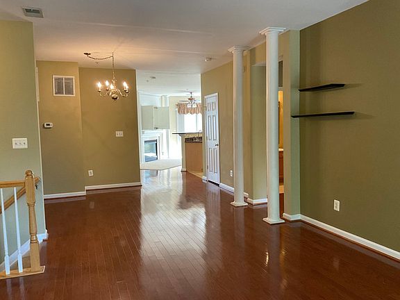 4th image of 20236 Portsmouth Blvd #502