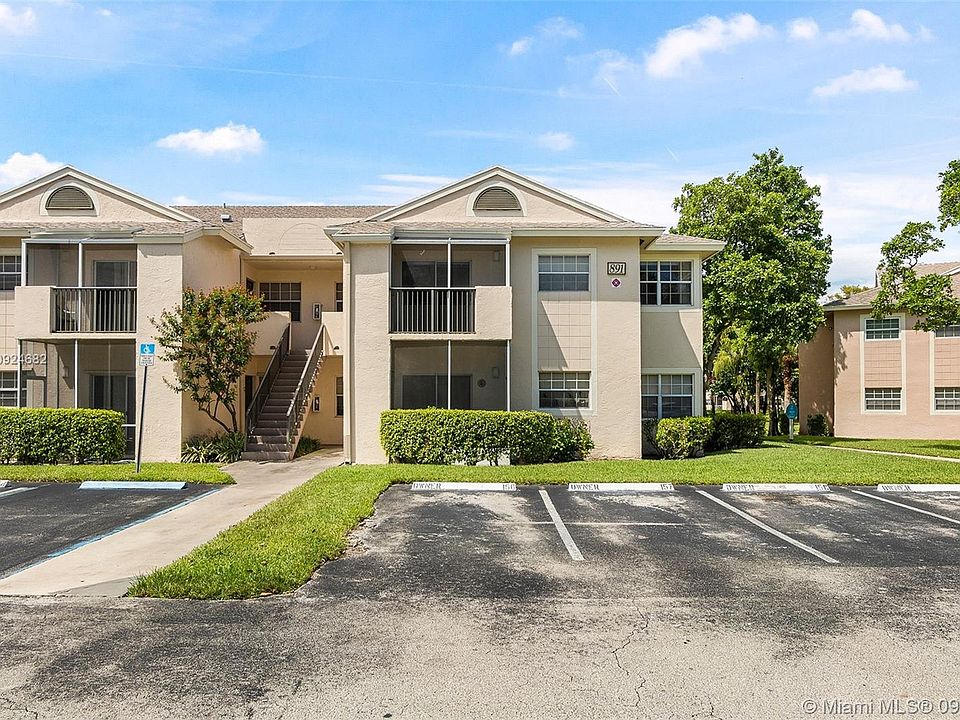 1st image of 891 Cypress Park Way #H6