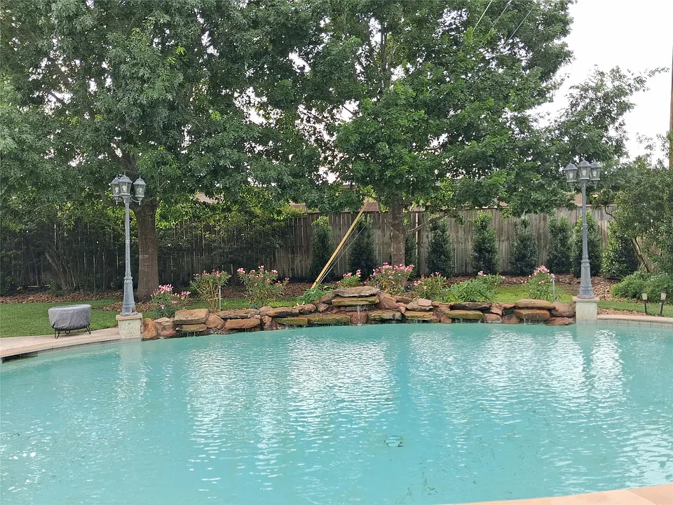 1722 Parklake Vlg