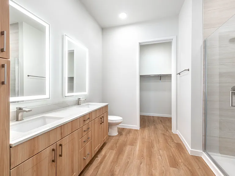 Lantower Bayside — Photo 14