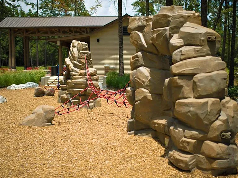 17106 Rainier Creek Dr — Photo 28