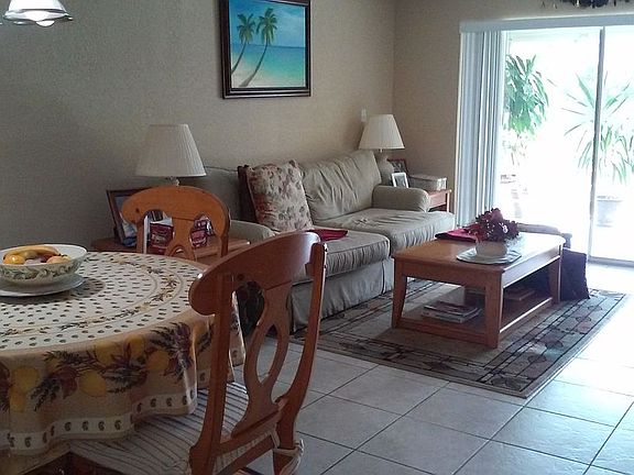 dining room/ living room 