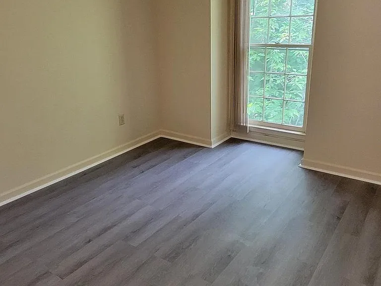 11057 Vernon Woods Dr — Photo 6
