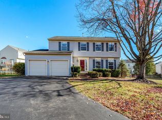 6935 Little John Ct, Haymarket, VA 20169