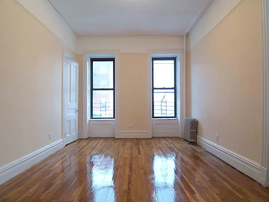 Rented by City Connections Realty | media 39