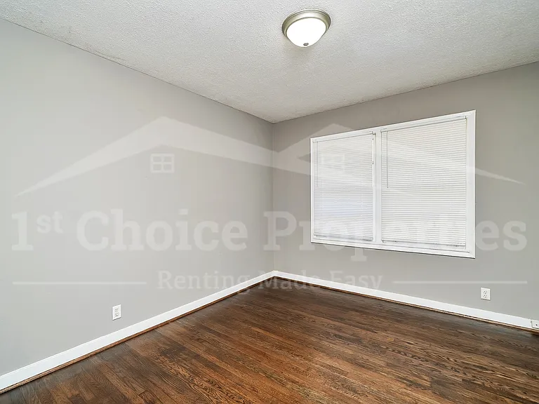 832 Alden Ave — Photo 15