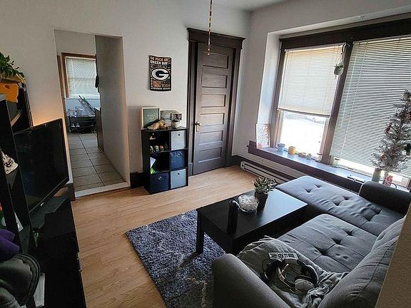 2nd image of 2303 Olive St APT 4
