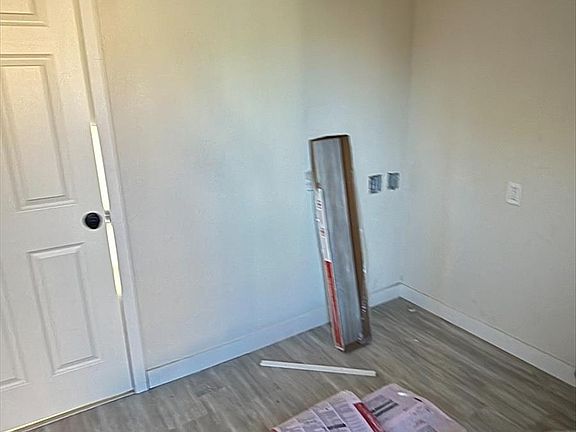 5th image of 1219 E 7th Street