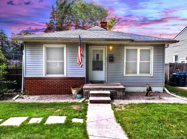 19903 Denby, Redford, MI 48240