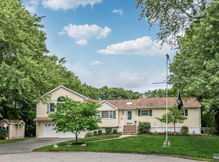 315 Kensington Ave, Norwood, NJ 07648