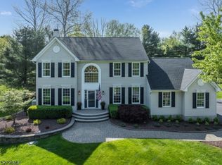 44 Brookside Dr, Glen Gardner, NJ 08826