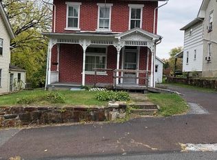 3673 Station Ave, Center Valley, PA 18034
