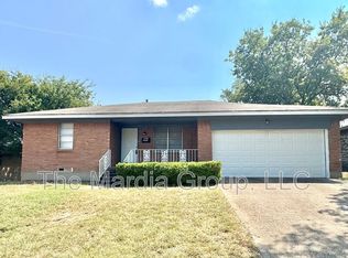 1032 Glen Park Dr, Dallas, TX 75241