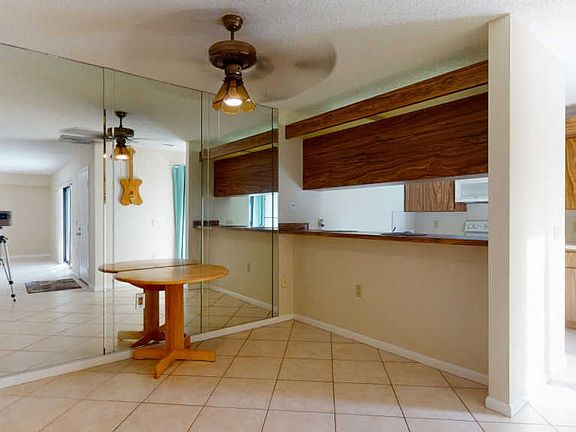 4th image of 3001 SW Sunset Trace Cir