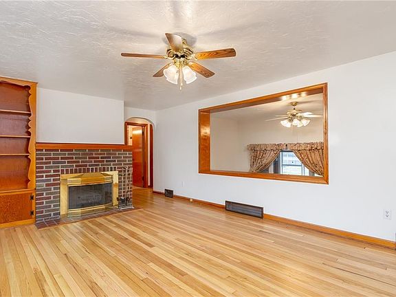 4th image of 240 Courtland St