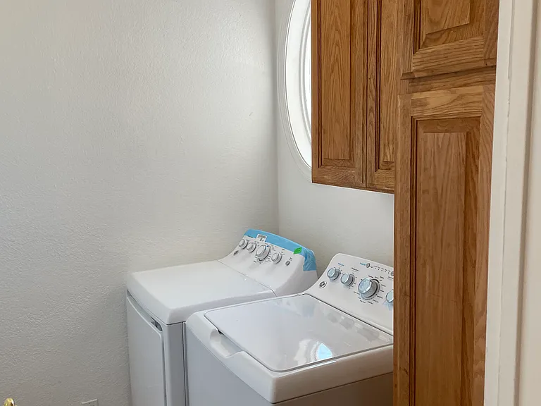 1128 S Clementine St S — Photo 13