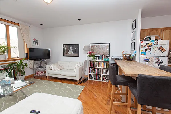 Rented by Voro NYC | media 40