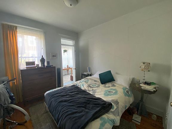 4th image of 5427 S University Ave #D2