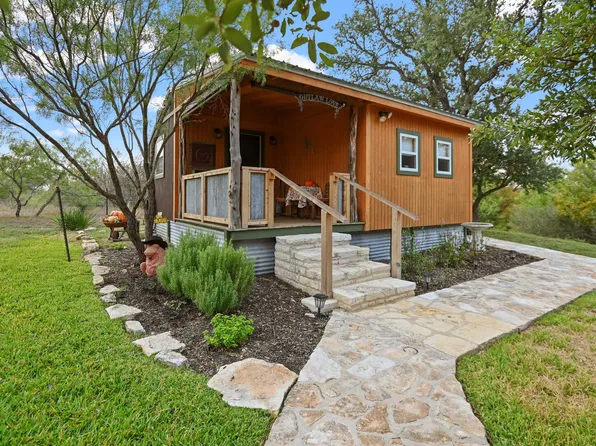 (undisclosed Address), Fredericksburg, TX 78624