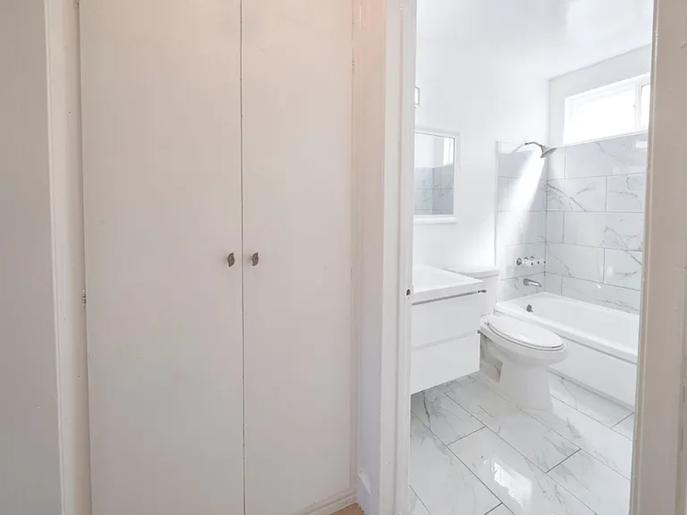 5226 Lexington Ave #38 — Photo 9