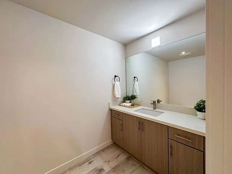 Legacy Tamarind Apartments — Photo 41