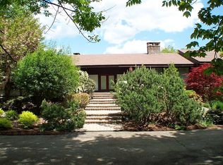 11 Pheasant Rd, Pound Ridge, NY 10576