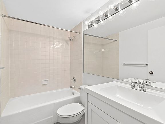 5th image of 600 Columbus Ave APT 10K