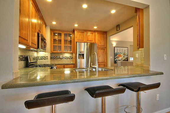 5th image of 1045 Galley Ln