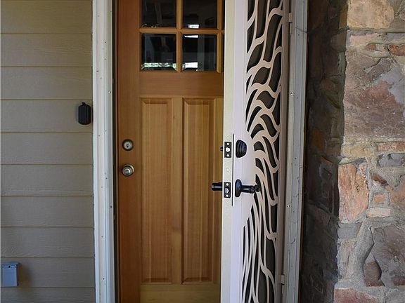 5th image of 109 Cottonwood Ln