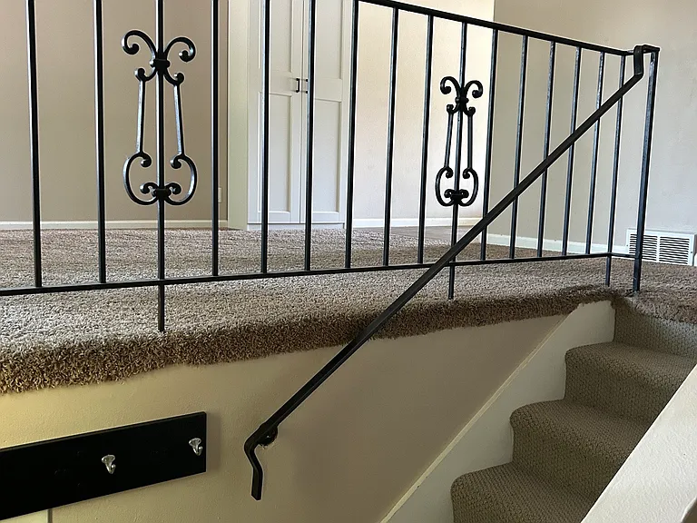 368 Weaver Ln — Photo 2