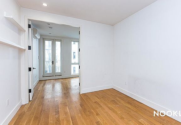 3rd image of 195 Sullivan Pl APT 2C