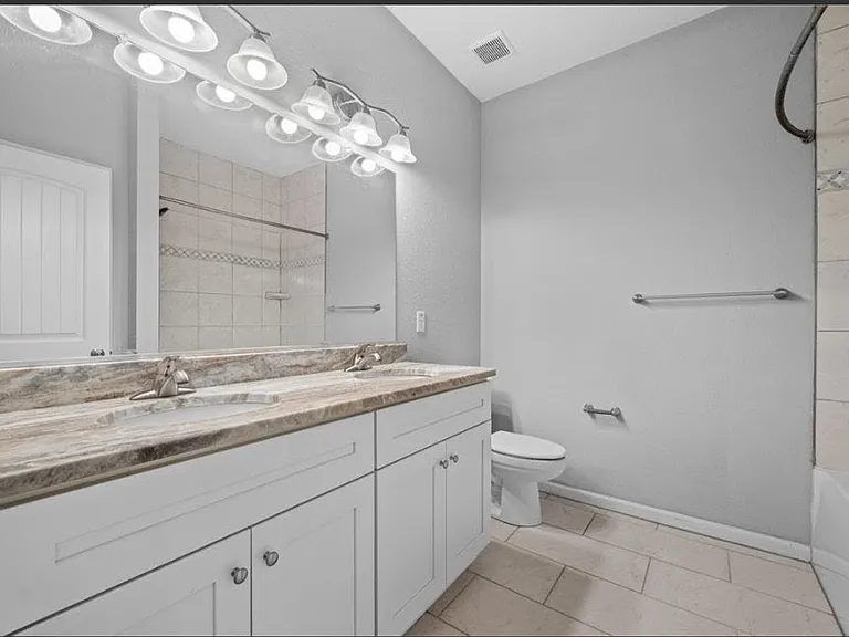 Primary Ensuite