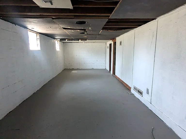 1784 Hoyt St — Photo 13
