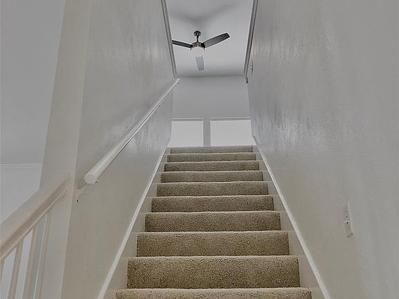 4th image of 4115 Grassmere Ln APT C