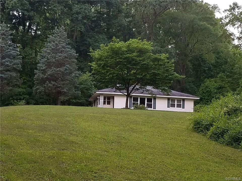 2nd image of 1565 Rocky Ford Rd