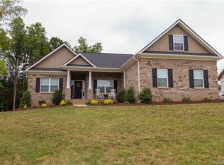 3224 Fairmead Dr, Concord, NC 28025